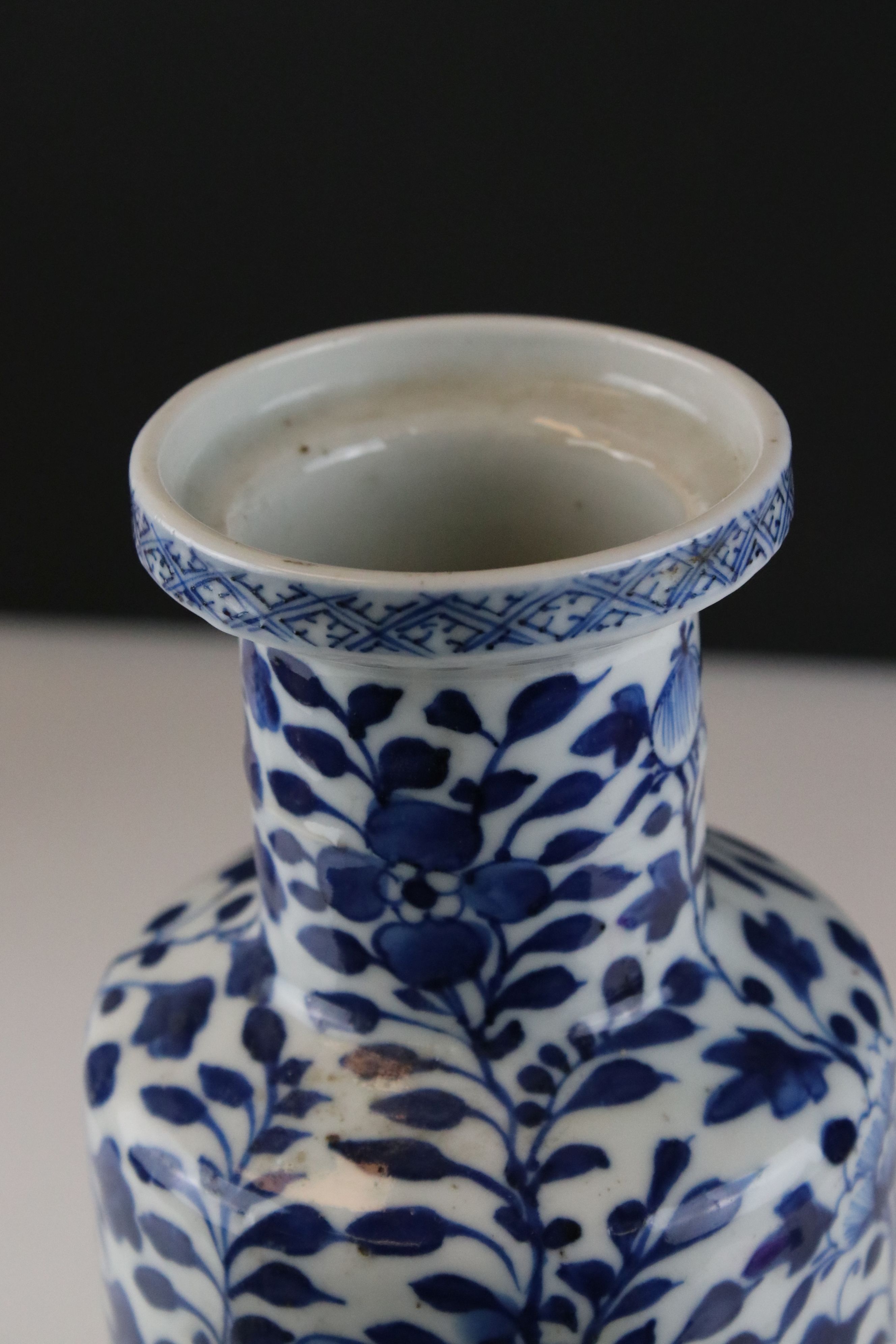 Chinese Crackled Glazed Blue & White Sleeve Vase decorated with figures, seal mark to base, 25cms - Image 6 of 16