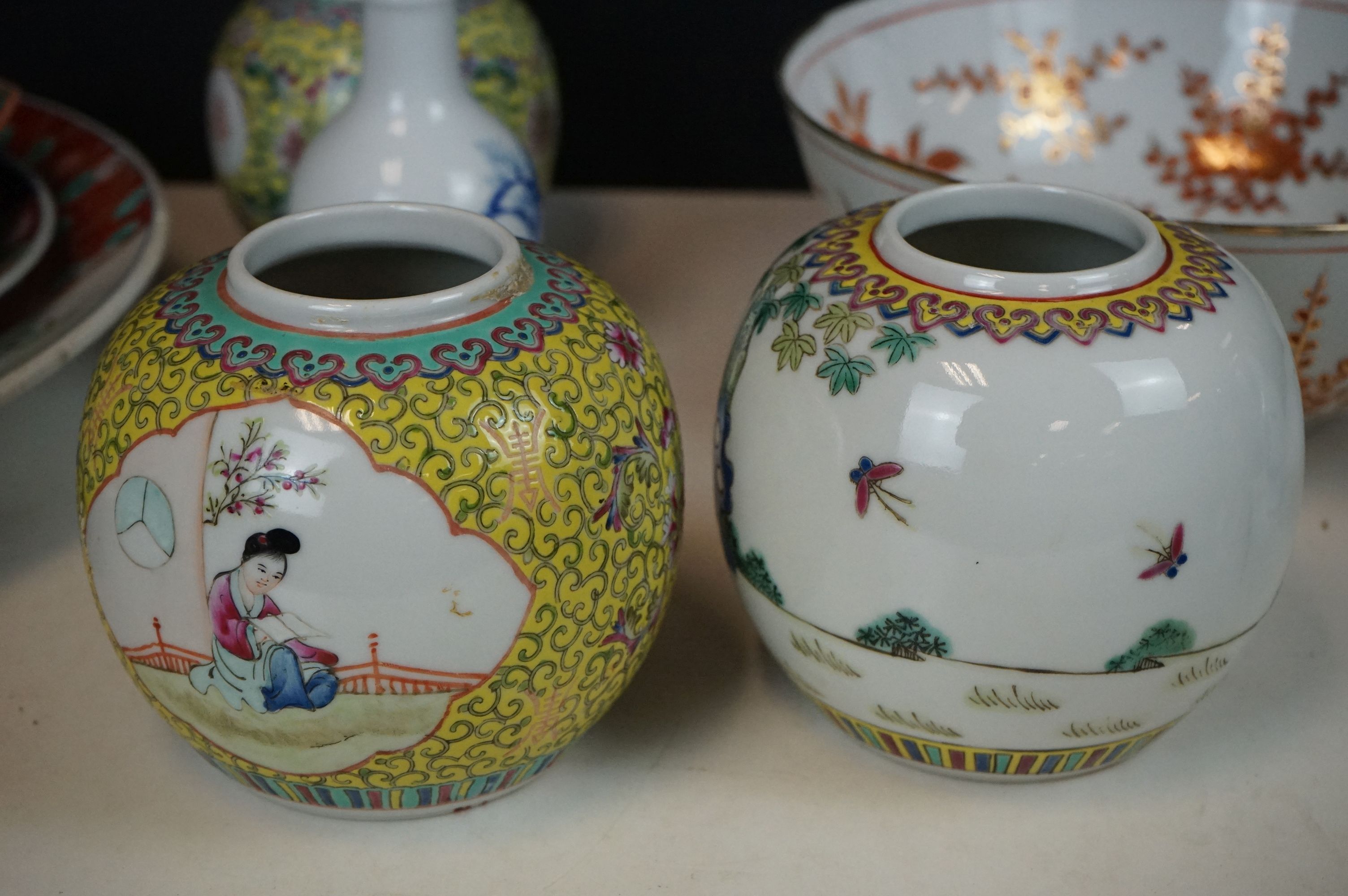 A large quantity of Chinese mixed ceramics to include an Imari pattern plate and cantonese bowl. - Bild 5 aus 28