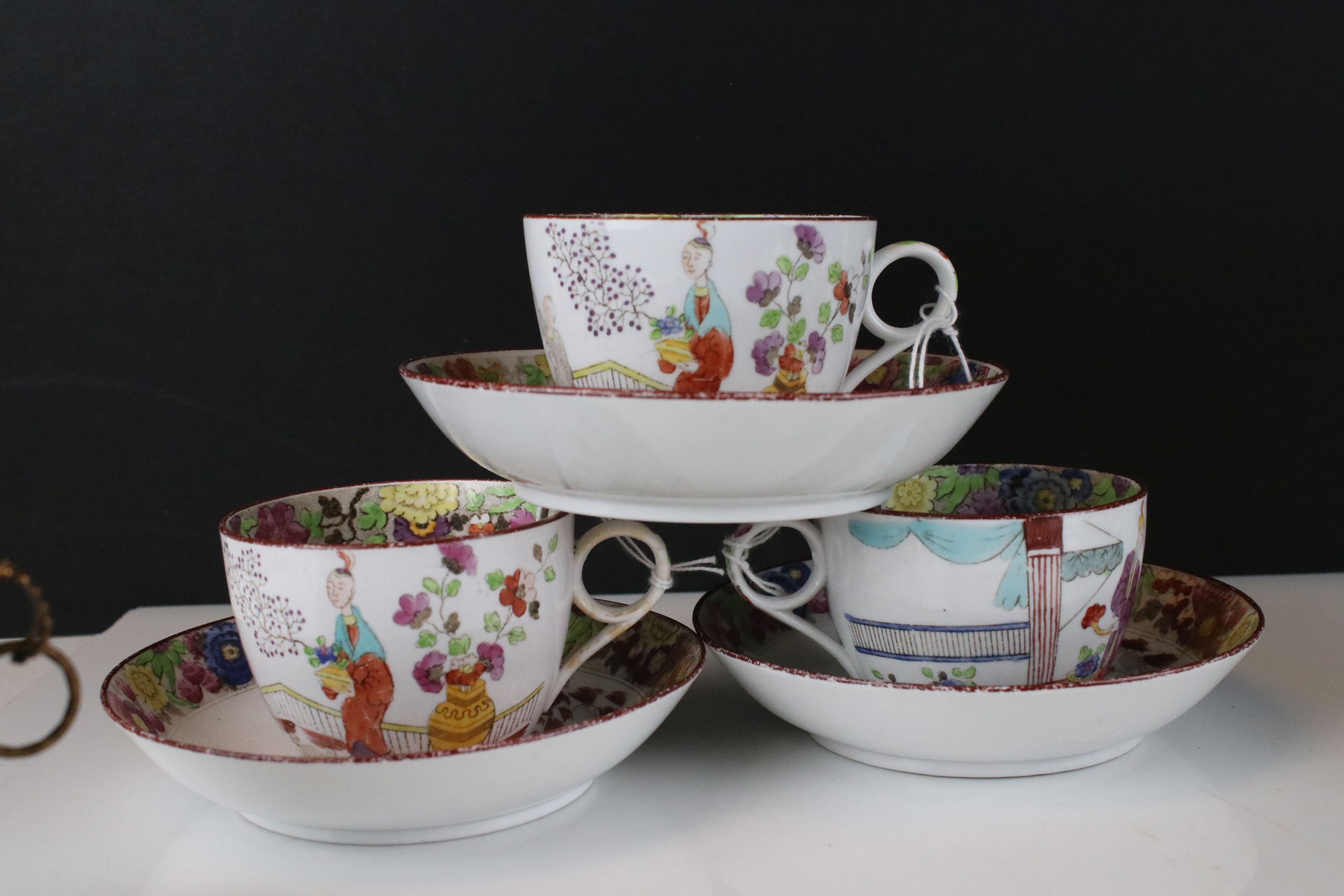 A small group of mixed ceramics to include Minton's, Royal Worcester and Royal Crown Derby examples. - Image 9 of 11