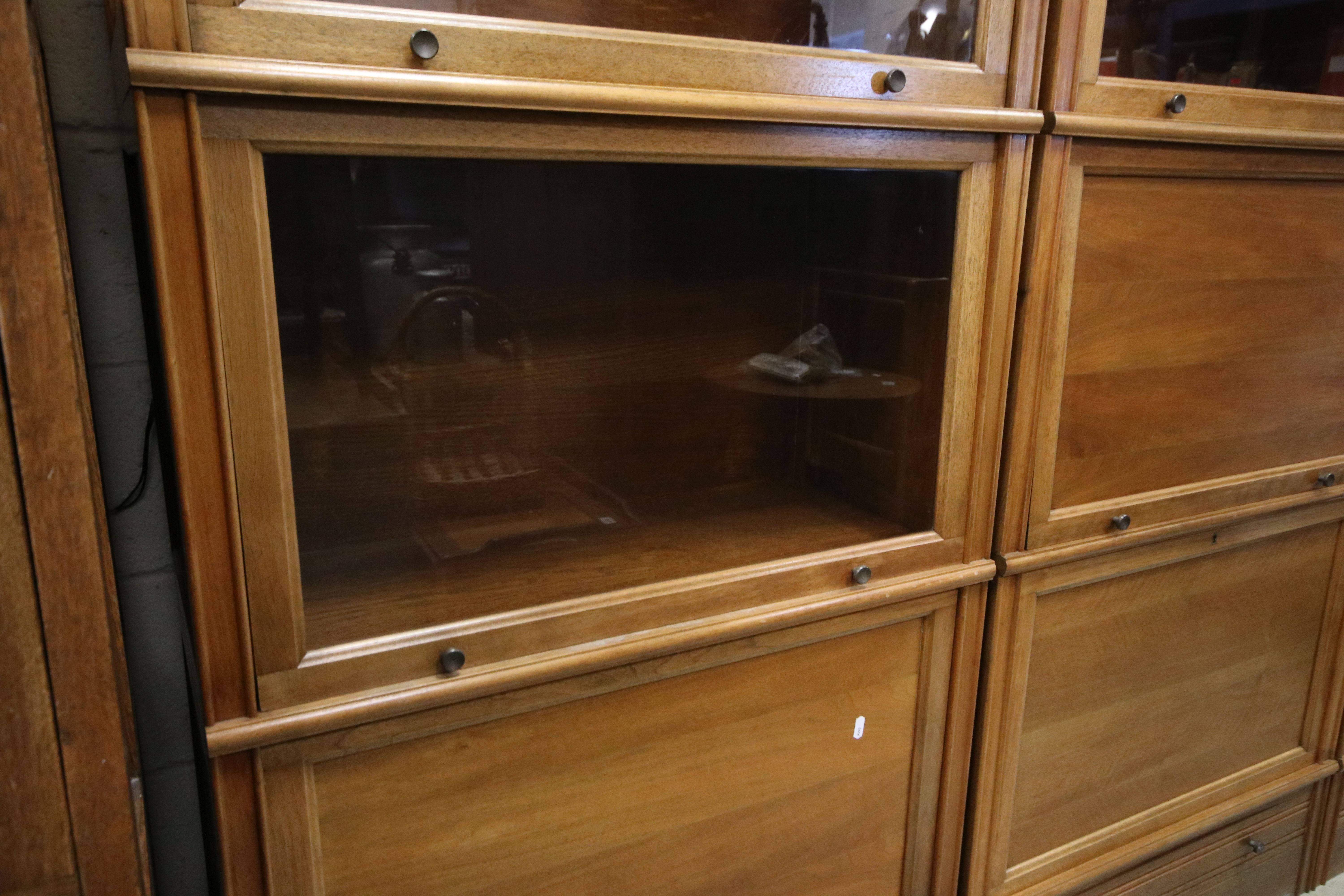 Set of Three Mid century Walnut Modular Stacking Bookcase Cabinets in the Globe Wernicke manner, two - Image 3 of 9