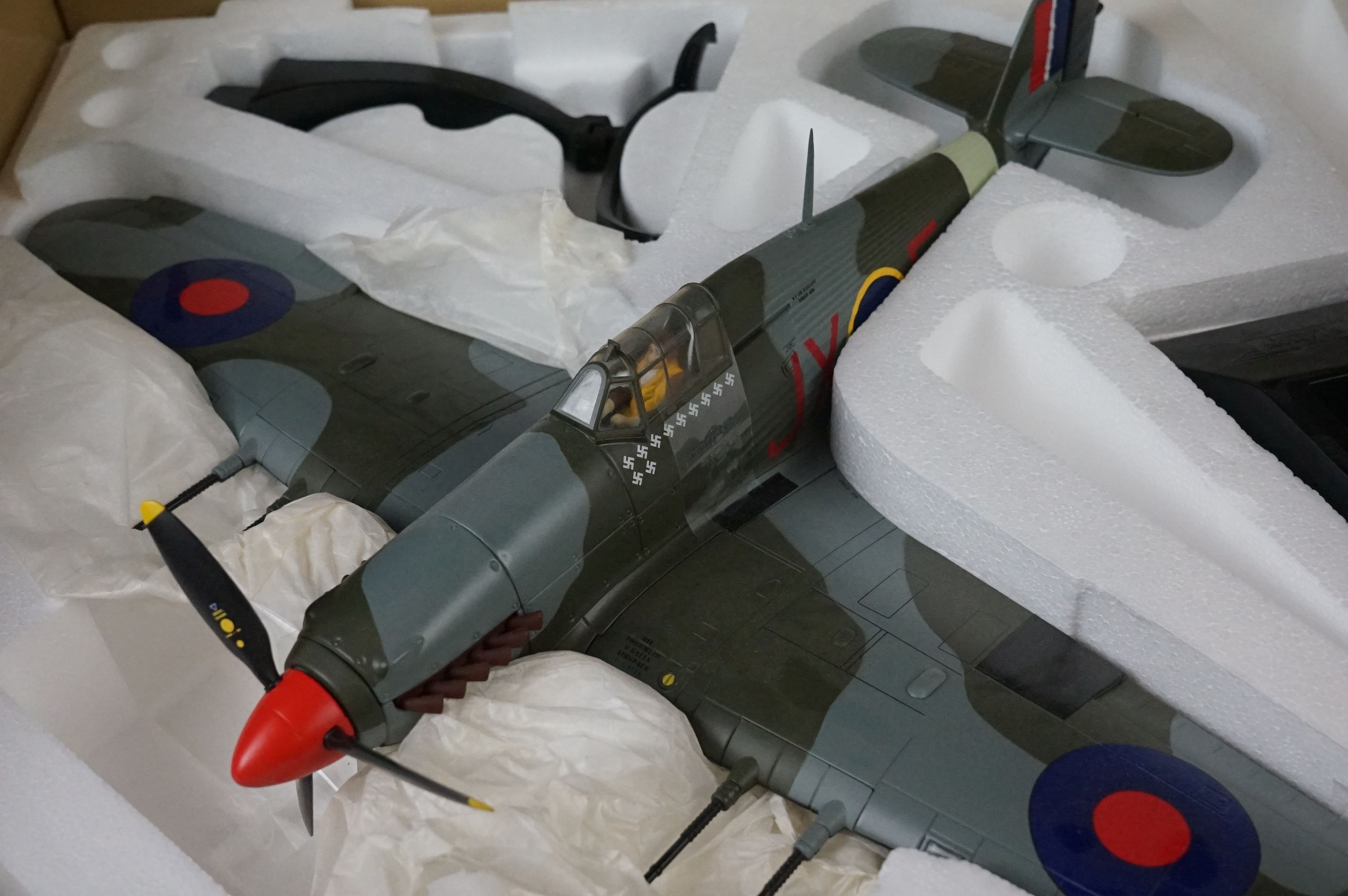Two Boxed Corgi Aviation Archive ltd edn diecast models to include 1/32 AA35508 Hawker Hurricane " - Image 15 of 19