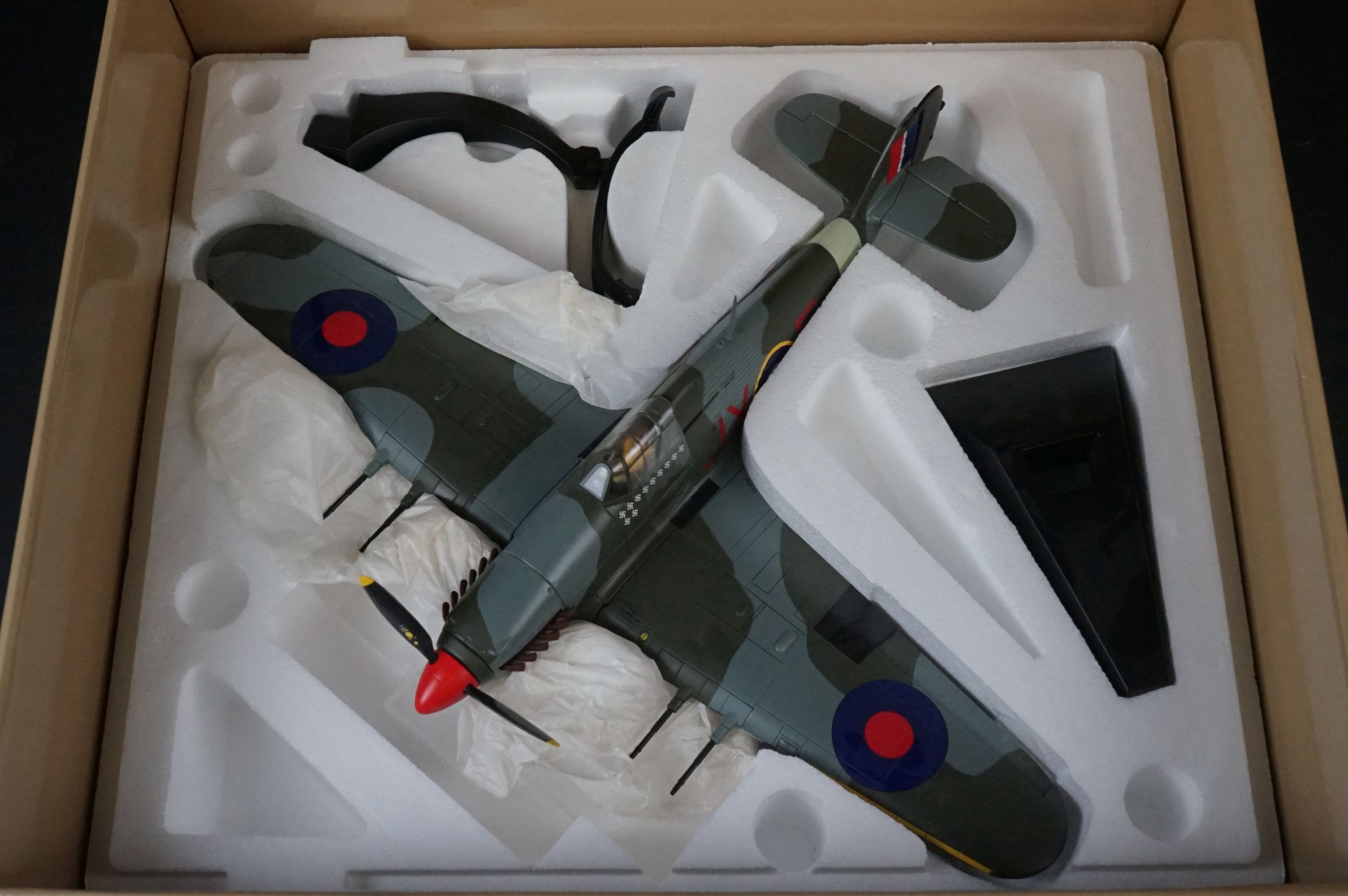 Two Boxed Corgi Aviation Archive ltd edn diecast models to include 1/32 AA35508 Hawker Hurricane " - Image 14 of 19