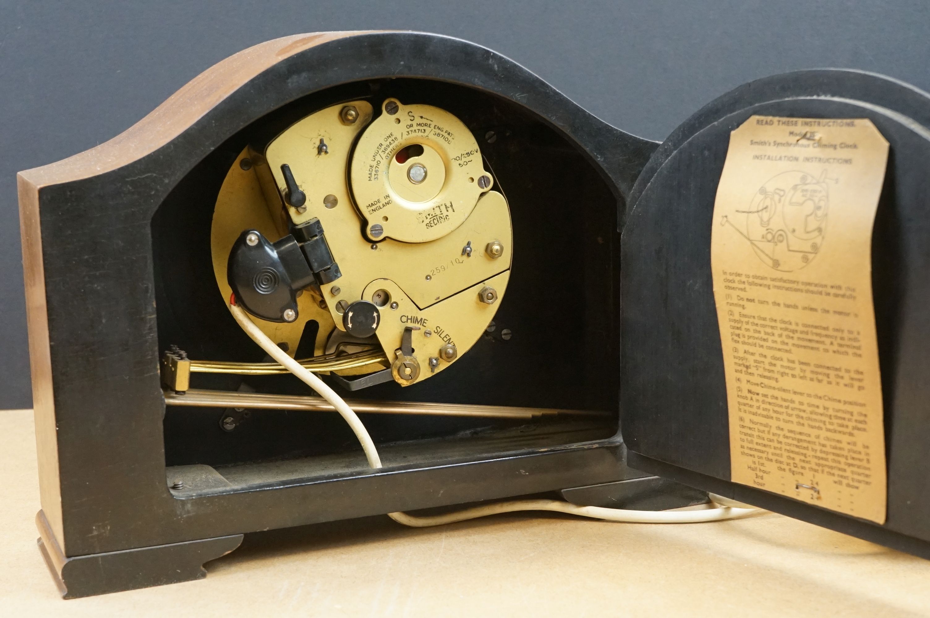 Two mantle clocks to include a Smiths electric and a slate example. - Image 6 of 14