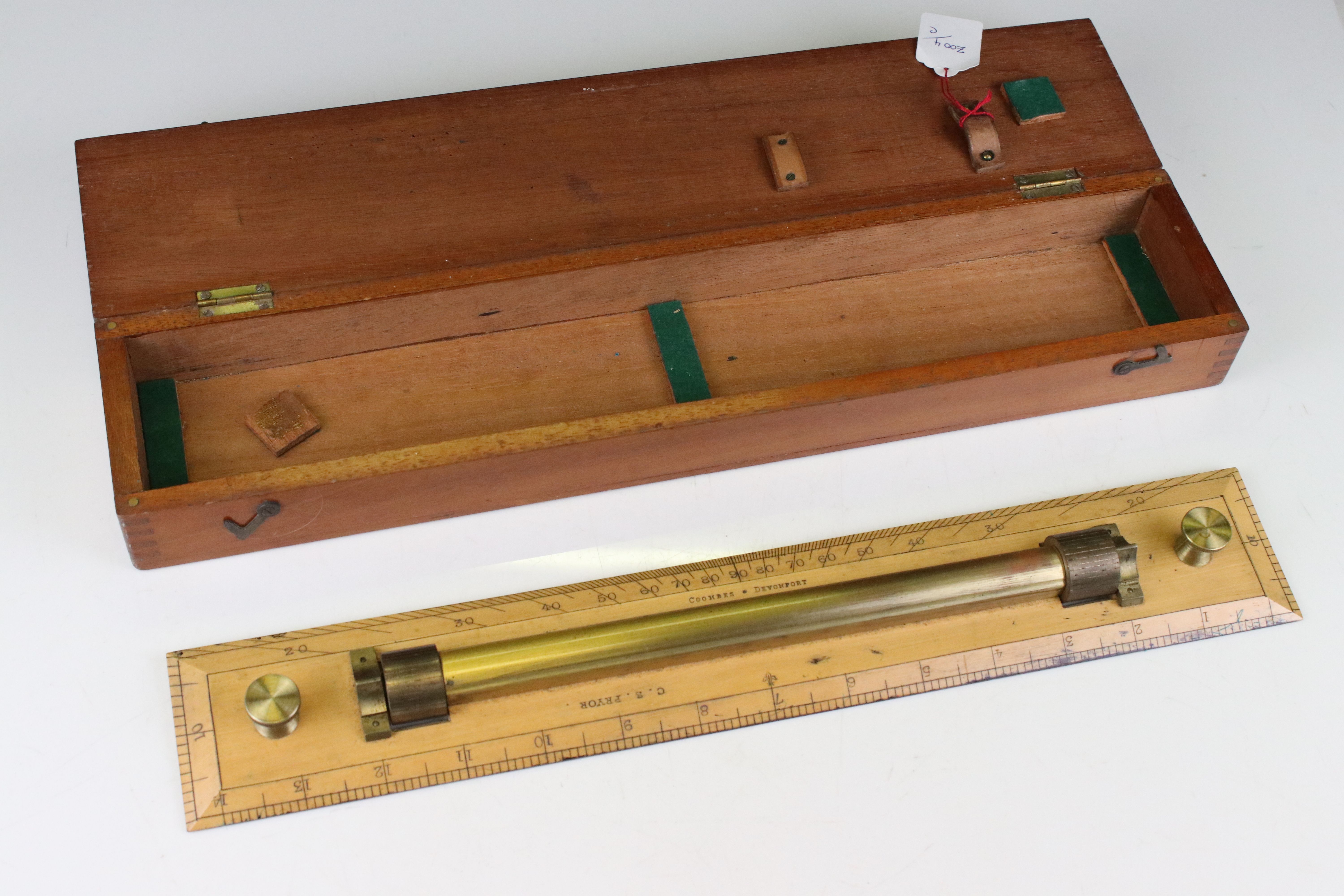 Boxwood parallel rolling ruler by Coombes of Devonport, approx. 38cm, lacking dividers, in a