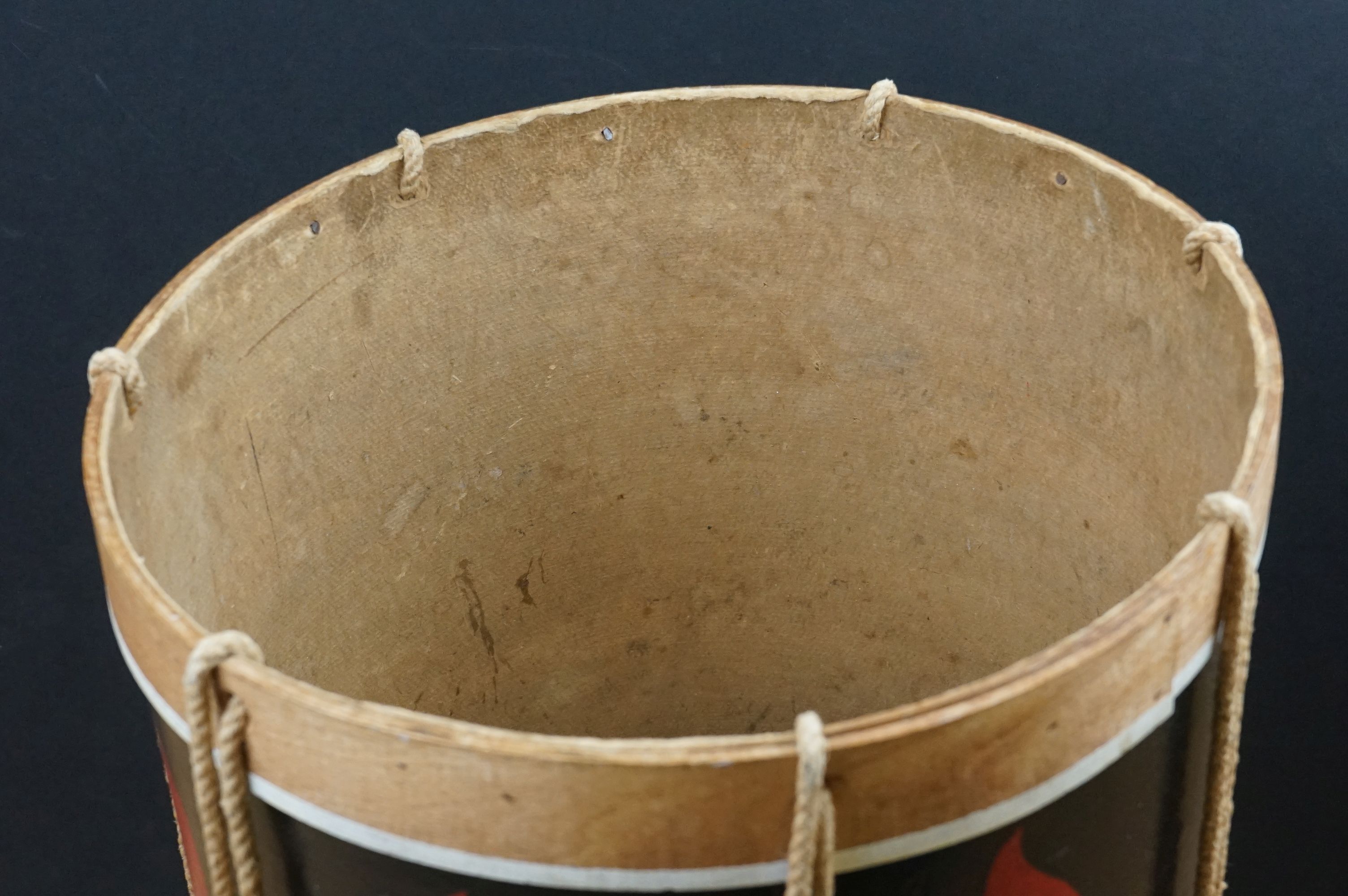 A wooden paper bin in the form of a drum - Image 4 of 5