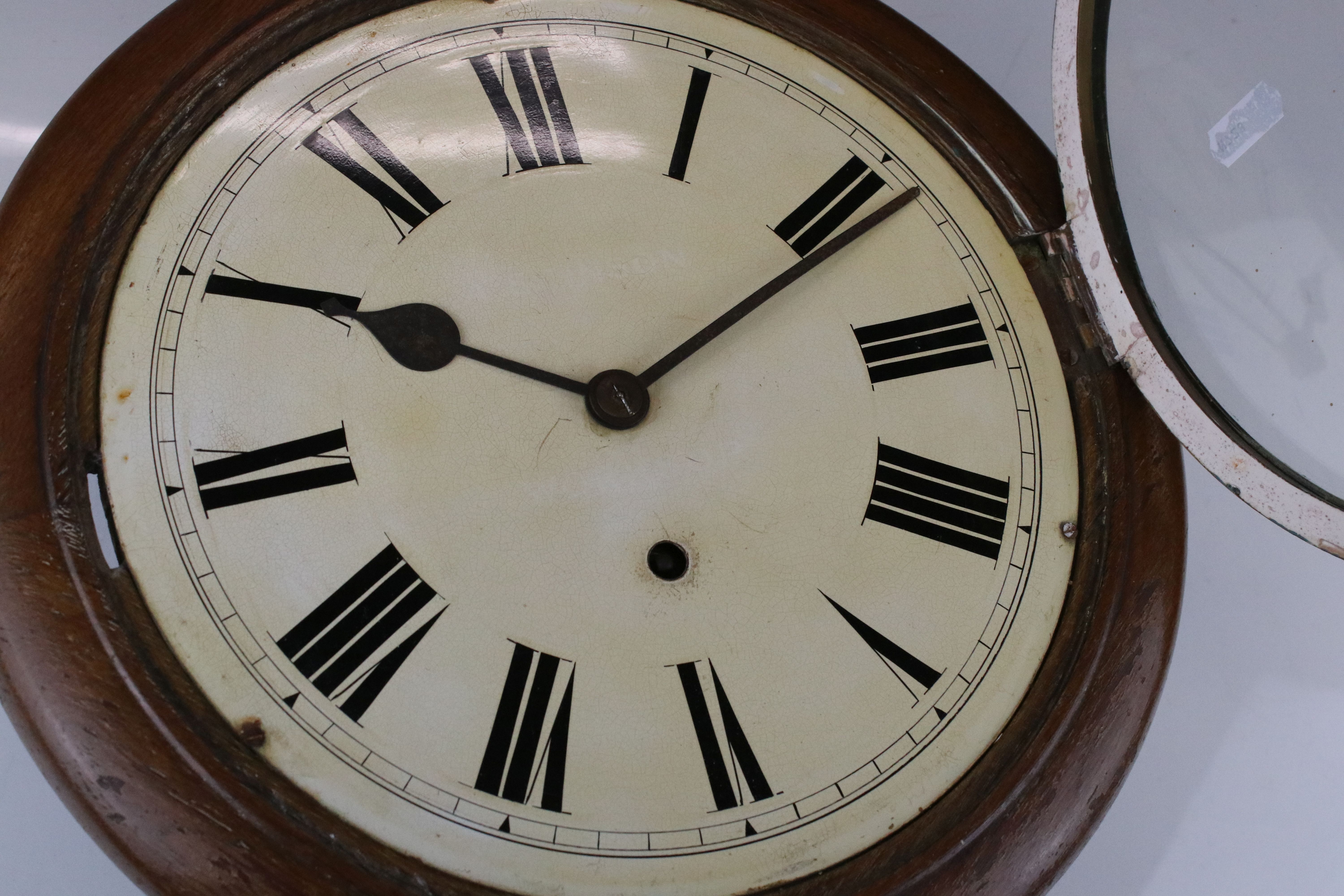 19th / Early 20th century Oak Circular Wall Hanging Clock, the white face with Roman numerals and - Image 3 of 10