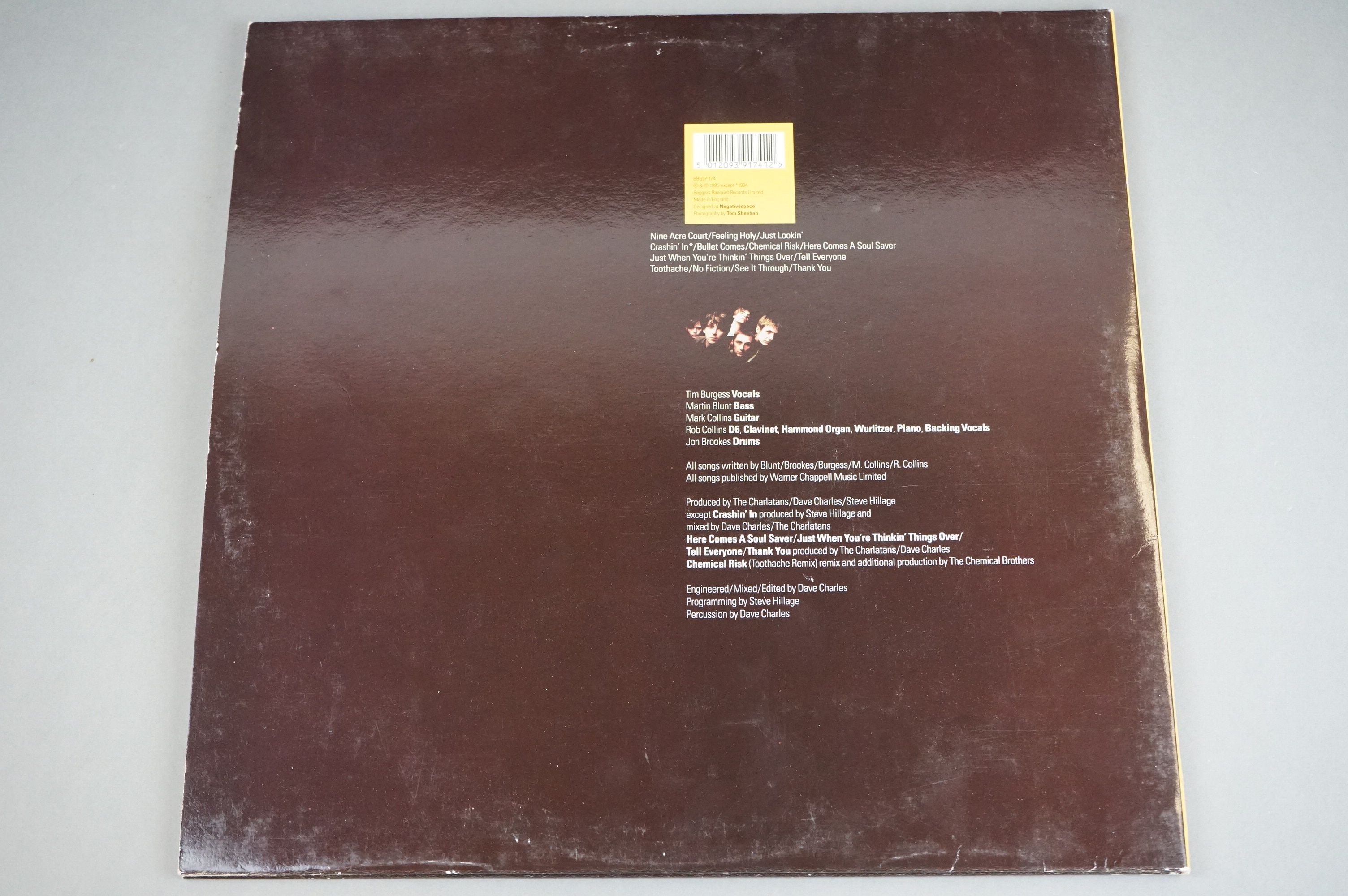 Vinyl - Four Charlatans LPs to include Us and Us Only MCA60069 (corner knock to sleeves), Tellin' - Image 17 of 17