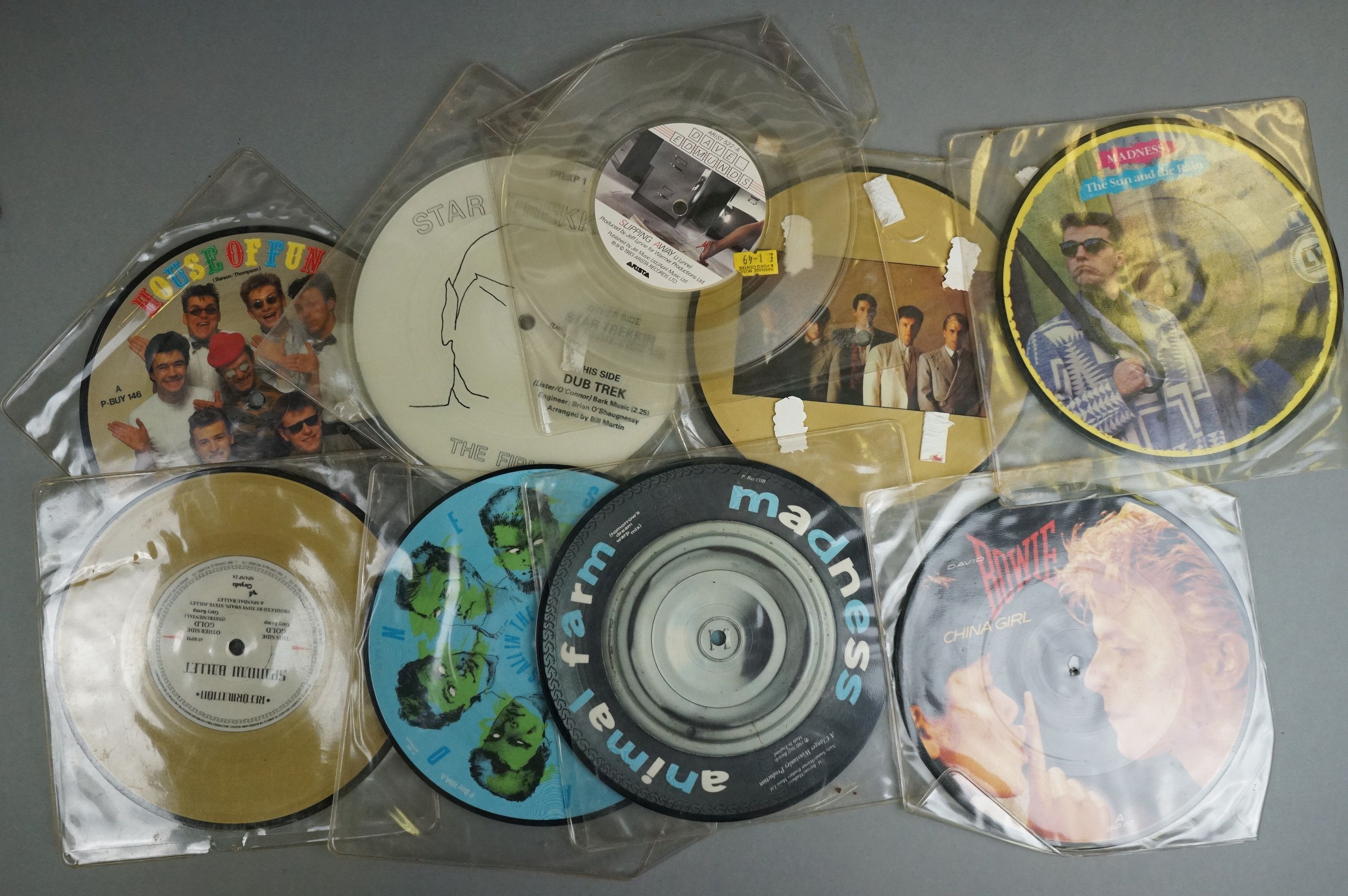 Vinyl - Approx 30 picture & shaped discs picture & shaped discs including Rolling Stones, Madness, - Image 20 of 20