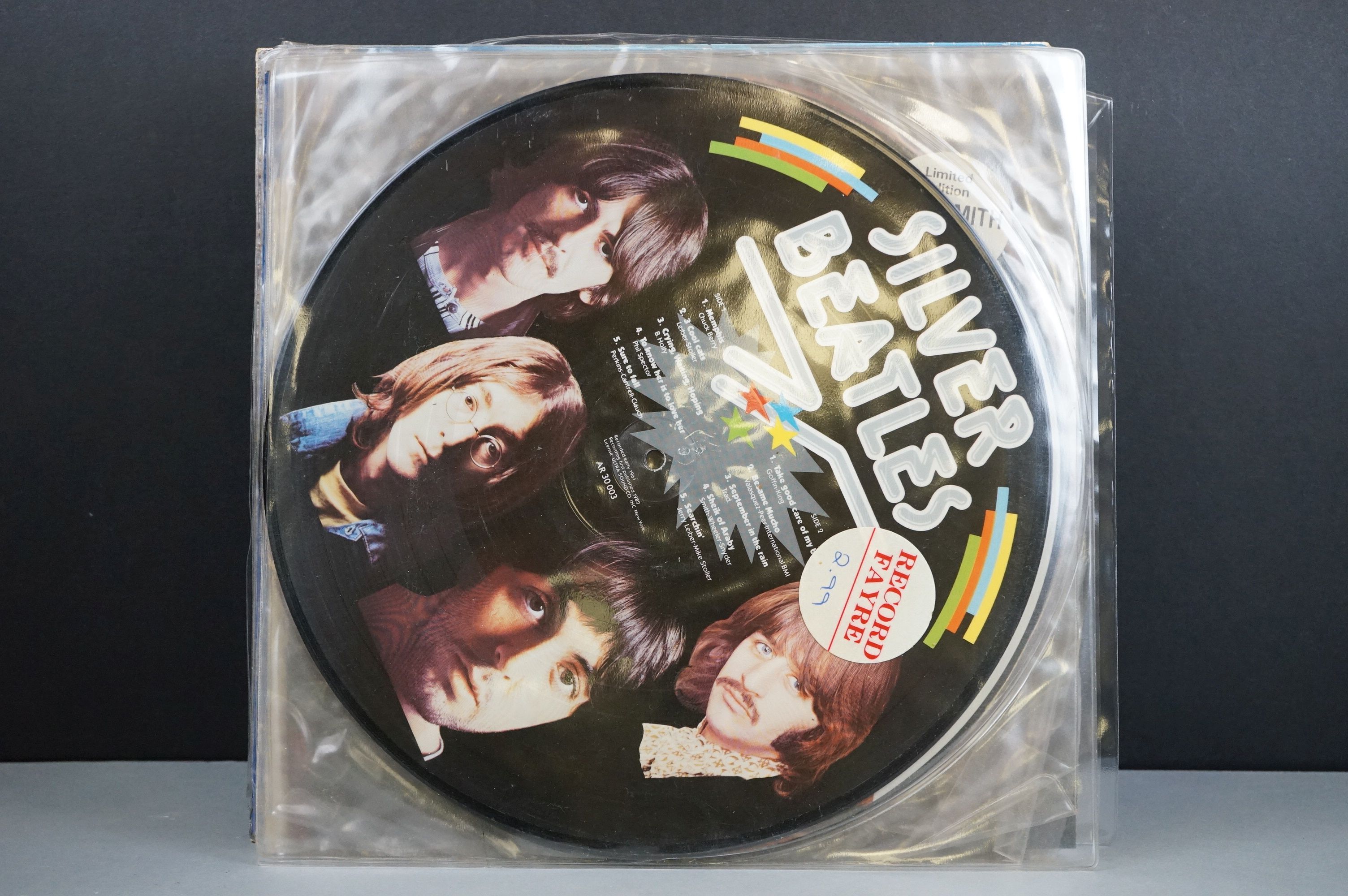 Vinyl - Approx 30 picture & shaped discs picture & shaped discs including Rolling Stones, Madness, - Image 4 of 20