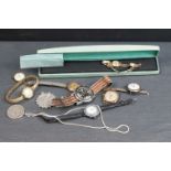 A small collection of jewellery and watches to include silver and gold examples.