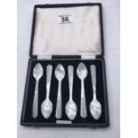 Boxed set of 6 x Mother of pearl Caviar spoons,
