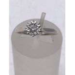 Ladies Shefflied h/m Vintage 18ct white gold diamond Solitaire ring, with a solitaire set to the top