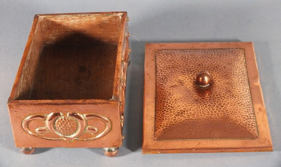 Hayle copper cigar box, by J & F Pool (catalogue number 8205), of rectangular form with planished - Image 4 of 4