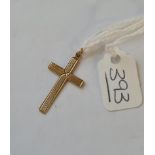 A 9ct cross