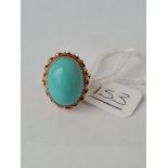 A large turquoise stone ring in 9ct - size J - 3.82gms