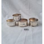 A group of 4 various napkin rings - 125gms