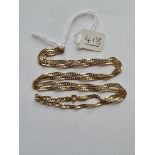 A fancy twist link neck chain in 9ct - 5.6gms