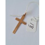 Plain cross pendant in 9ct 1.8g