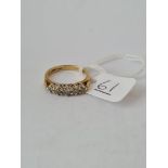 A 5 stone diamond ring in 18ct gold - size M - 3.2gms