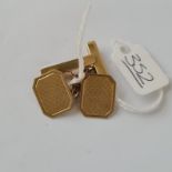 A pair of cufflinks in 9ct - 4.5gms