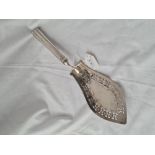 A George III fish slice with pierced and engraved blade by P&A BATEMAN - London 1795