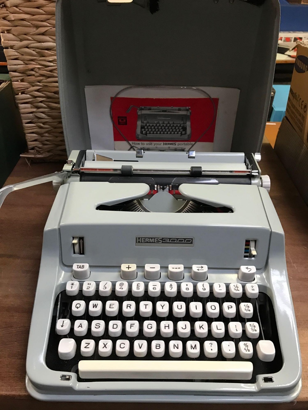 CASED HERMES 3000 TYPEWRITER - GOOD CONDITION