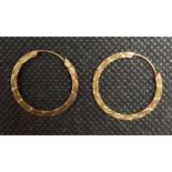 A PAIR OF 9ct HOOP EARRINGS