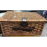 WICKER PICNIC BASKET & CONTENTS INCL; PLATES CUPS & SAUCERS