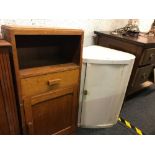 WHITE PAINTED CORNER CABINET & AN OAK BEDSIDE TABLE