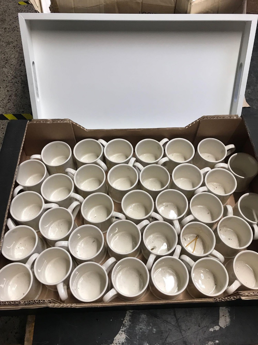 CARTON WITH QTY OF SMALL MUGS WITH TEDDY BEAR DESIGN BY LOOKING EAST PLUS WHITE PAINTED WOODEN TRAY