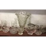 SHELF OF GLASS VASE, GLASS DISHES & OTHER GLASSWARE ETC