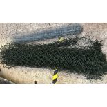 SMALL QTY OF METAL FENCING & SMALL ROLL OF PLASTIC COATED METAL FENCING