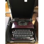 CASED CORONA SILENT TYPEWRITER IN GOOD CONDITION