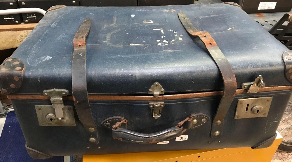 3 VINTAGE TRAVEL TRUNKS, SOME WITH KEYS & ONE MADE BY REGAL