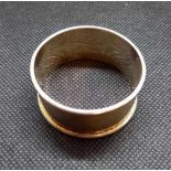 A PLAIN SILVER NAPKIN RING - SHEFFIELD