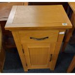 LIGHT OAK BEDSIDE TABLE WITH SINGLE DRAWER & CUPBOARD