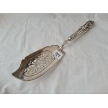 Fish slice with silver handle, silver plated blade.