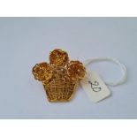ANTIQUE FILIGREE GOLD FLOWER basket brooch 10.8g
