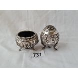 Indian salt and pepper pot with chased decoration.87gms