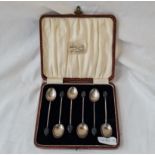 Set of six bean top coffee spoons. Birmingham 1929. Fitted case