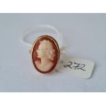 A cameo dress ring in 9ct mount size O 4.5g inc