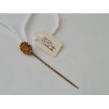 A 15ct topped stick pin