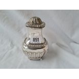 Half fluted sugar castor with pull off cover. Chester 1898.( Finial missing) 132gms.