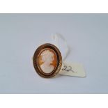 Large cameo dress ring mounted in gold size Q 4.4g