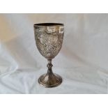 Good embossed goblet with spreading base for champion prize for the Devon Bull 1910 P- By