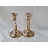 Pair of circular candlesticks. 6 in high. Birmingham 1919