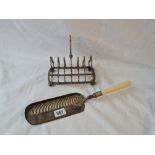 Crumb scoop and seven bar toast rack