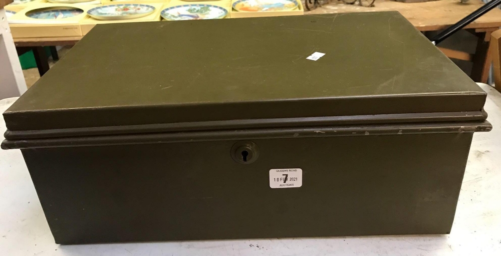 GREEN METAL DEED BOX - NO KEY