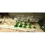 SHELF OF GLASSWARE, VASE, HOP GLASSES & WINE GLASSES