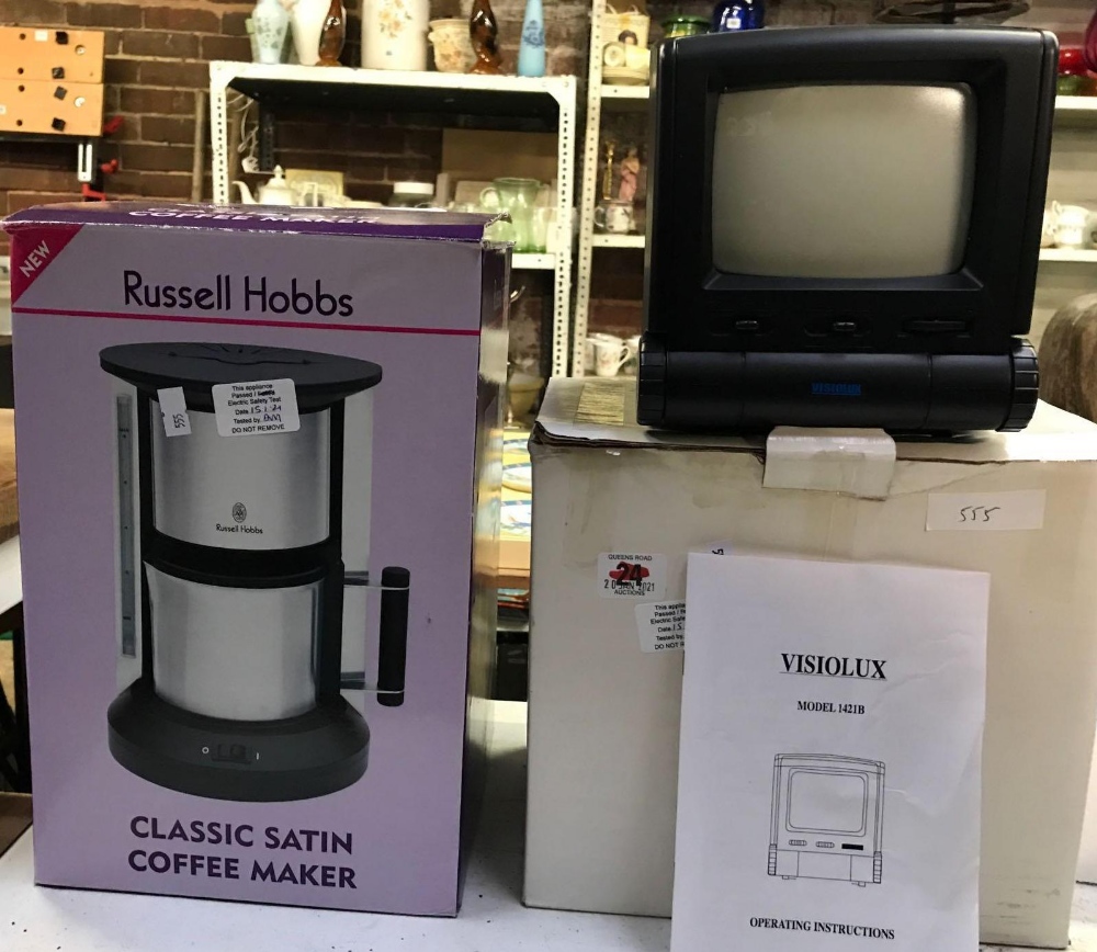 BOXED VISIO LUX TELEVISION MODEL 1421B & BOXED RUSSELL HOBBS CLASSIC SATIN COFFEE MAKER